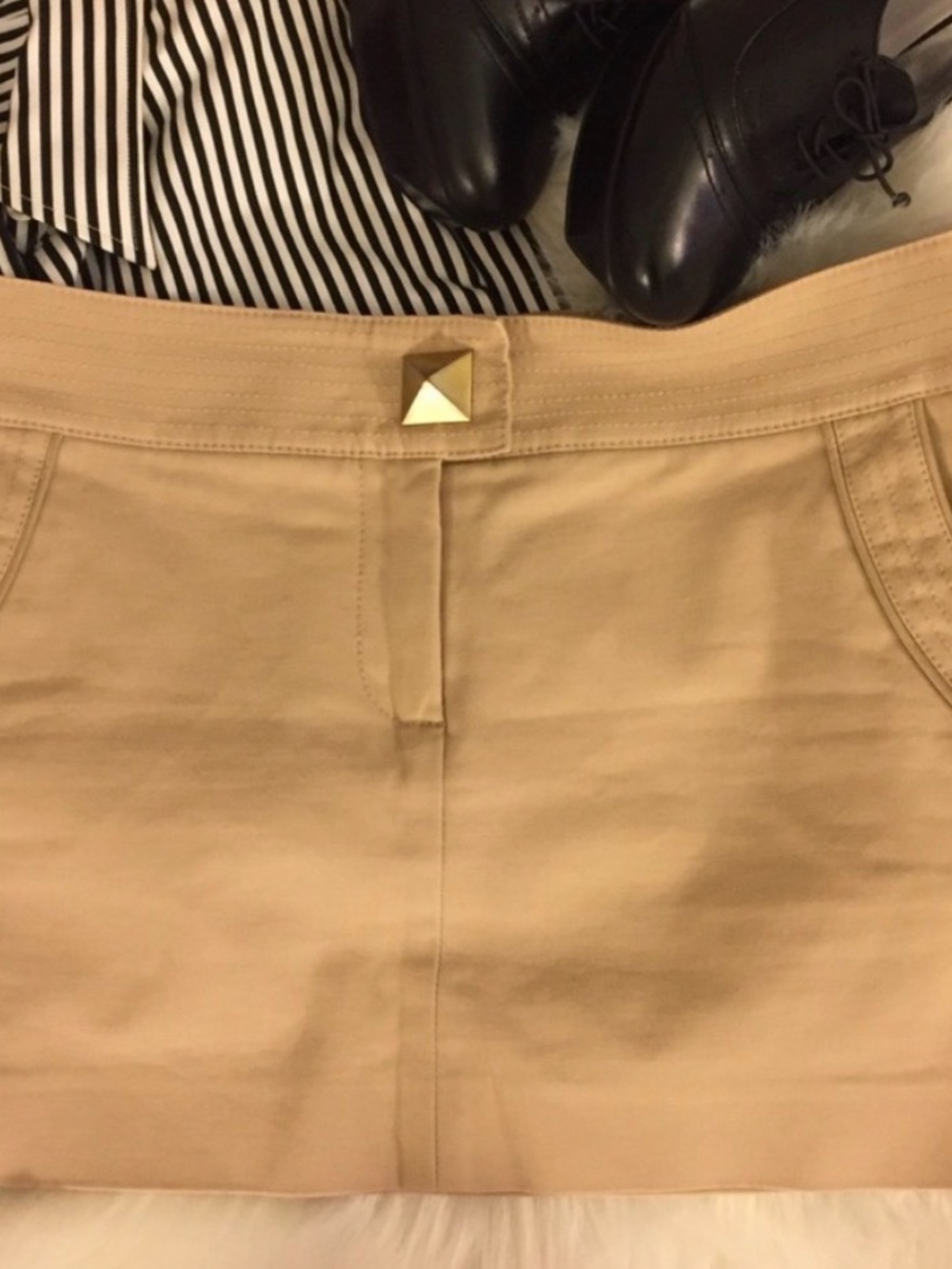 🍂TAN MARCIANO MINI SKIRT🍂EUC